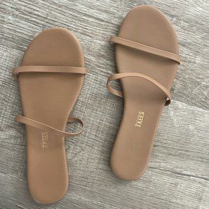 Tkees sandals size 8